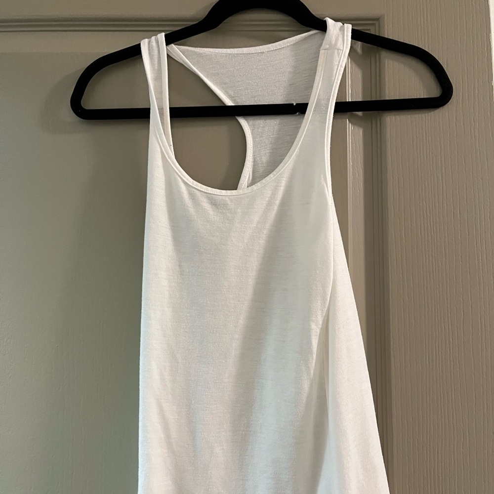 White tank in perfect condition